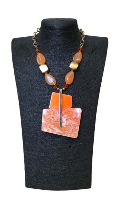 Ogrlica 32 - E medallion asymmetric - orange