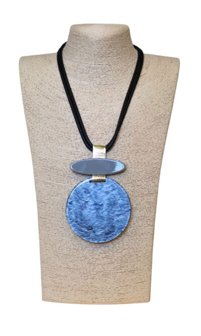 Ogrlica 32 - E medallion big - black