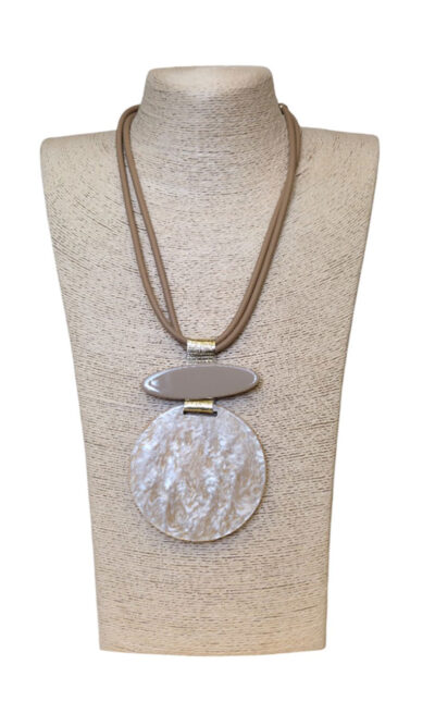 Ogrlica 32 - E medallion big - beige