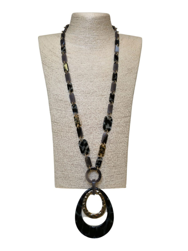 Ogrlica 36 - E medaljon oval - animal black