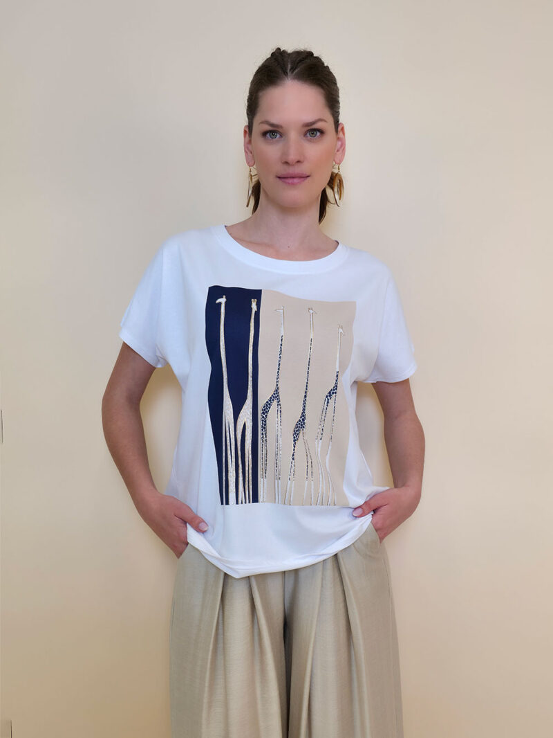 Majica 28 Noroo - cotton white -  Giraffes navy