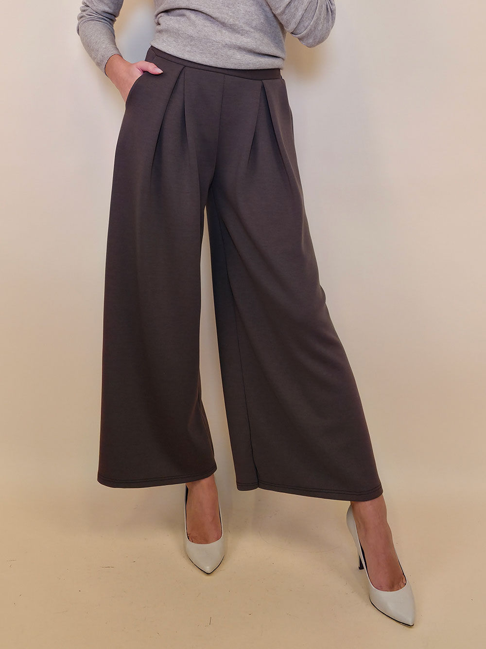 Hlače 44 Fairfax - jersey UN - brown