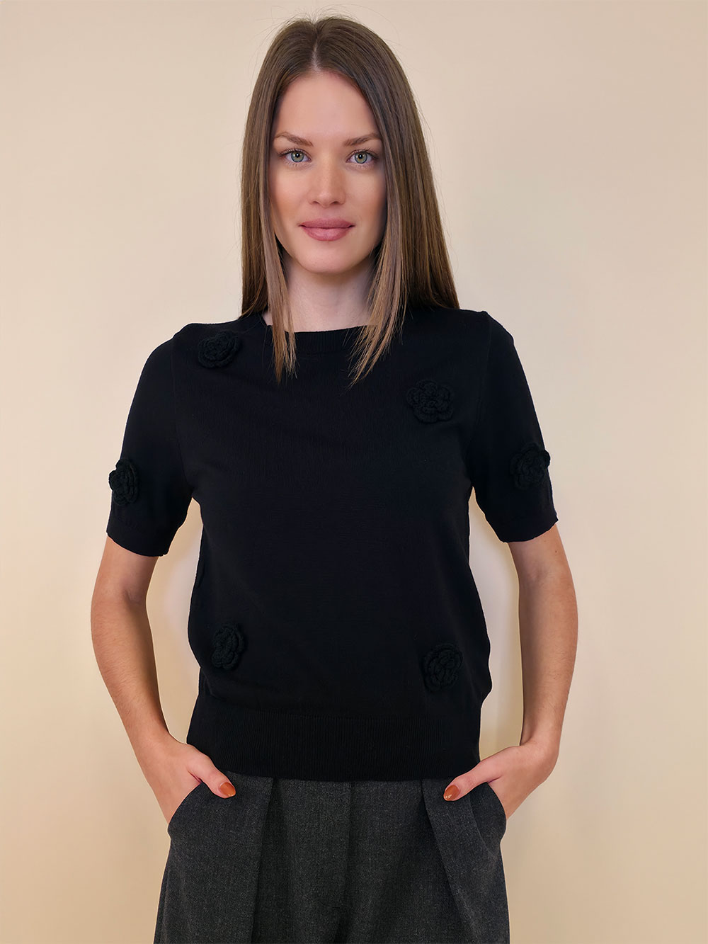 Pulover 42 Nyssa - plt Flowers UN - black